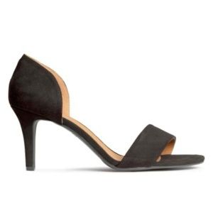 H&M Beautiful-timeless Black Faux Suede 2 1/2 inch heels.Size 36, US size is 5.5
